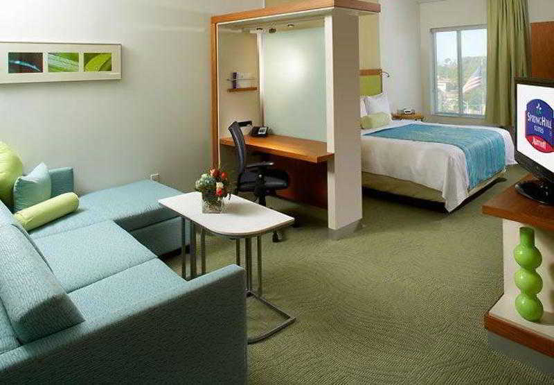 Springhill Suites Houston Intercontinental Airport Room photo